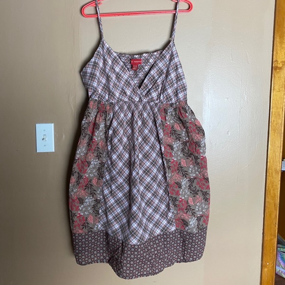 Plus size dresses - Picture 3 of 3